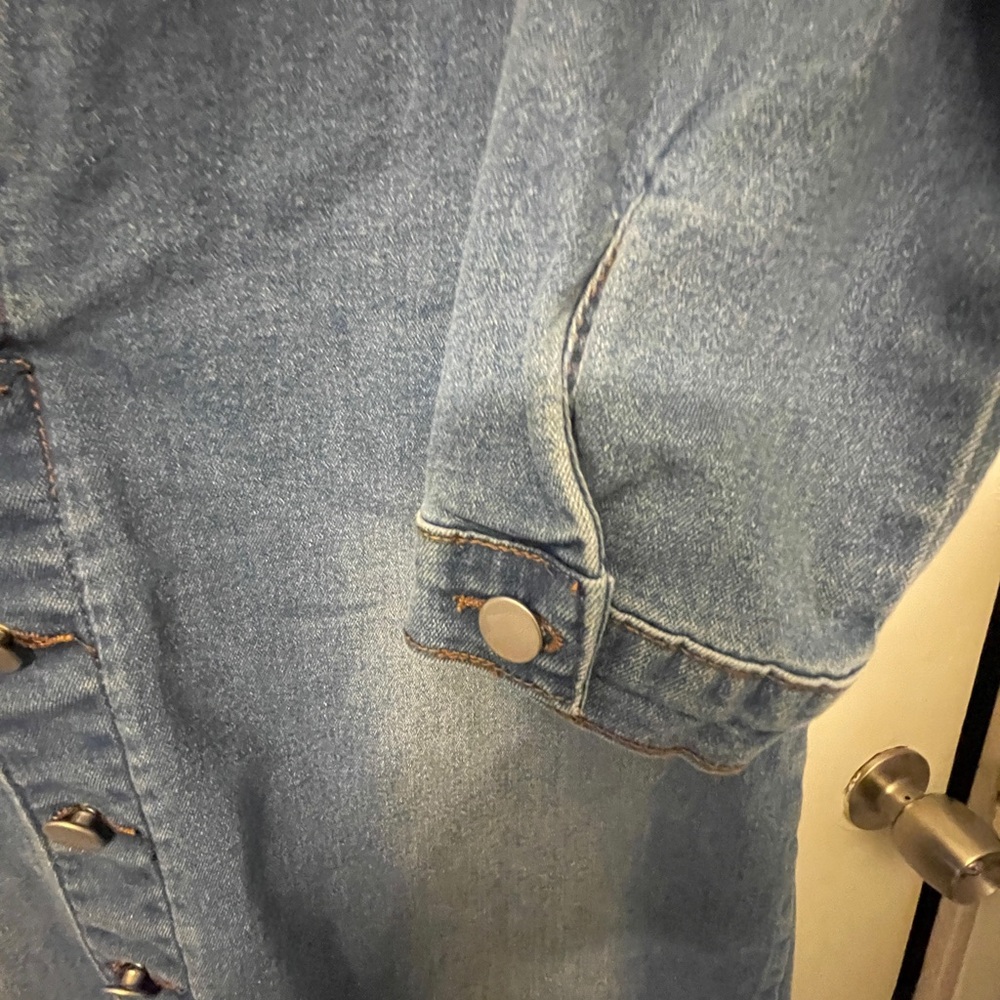 Denim Button-Up Long Jacket - Picture 6 of 9